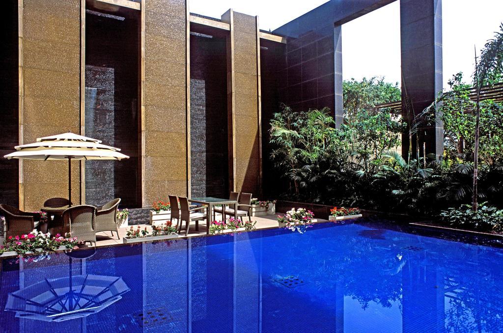 Hotel Radisson Noida Exteriér fotografie