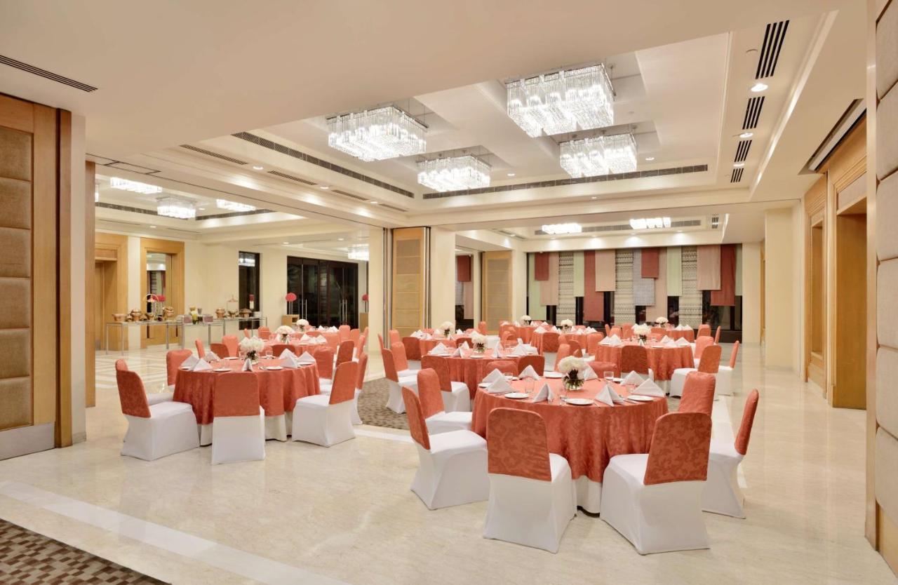 Hotel Radisson Noida Exteriér fotografie