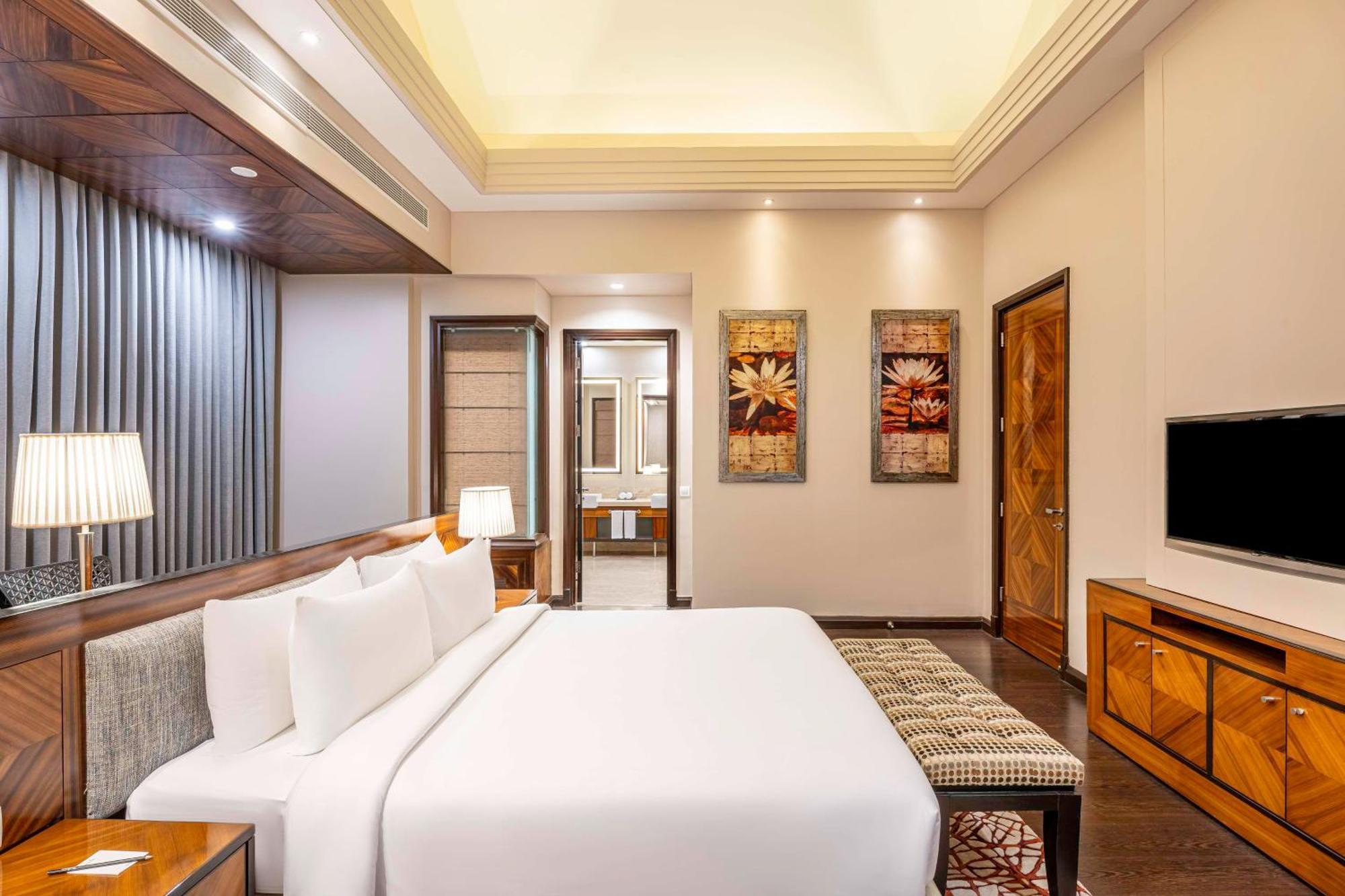 Hotel Radisson Noida Exteriér fotografie