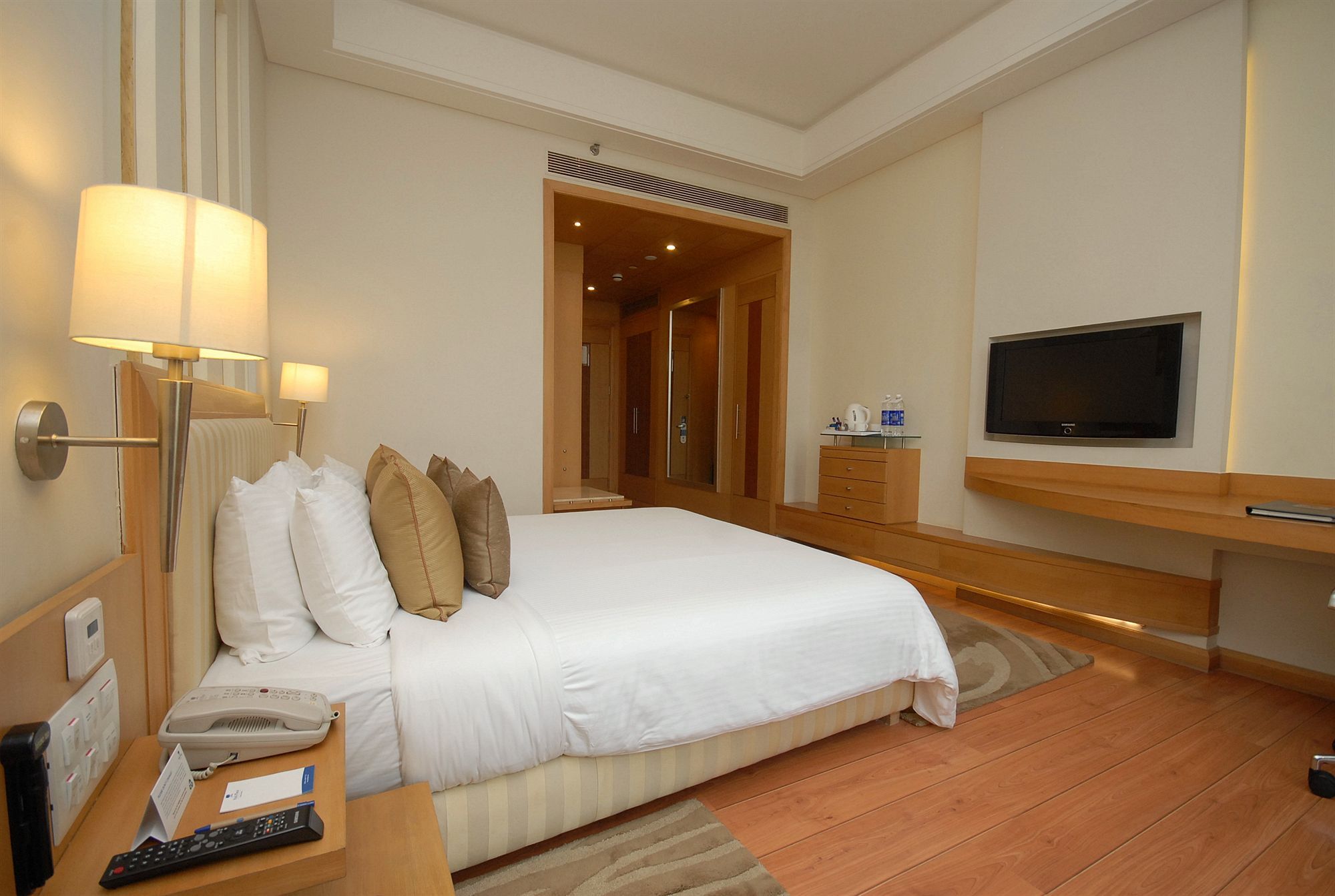 Hotel Radisson Noida Exteriér fotografie